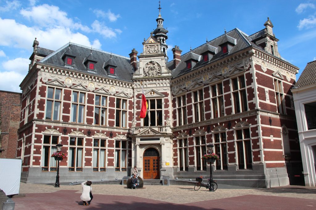 mansion 